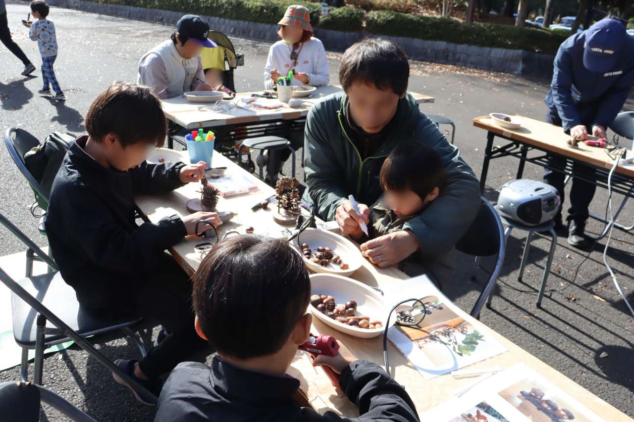 秋留台公園251129どんぐり工作楽しいな！ (41)