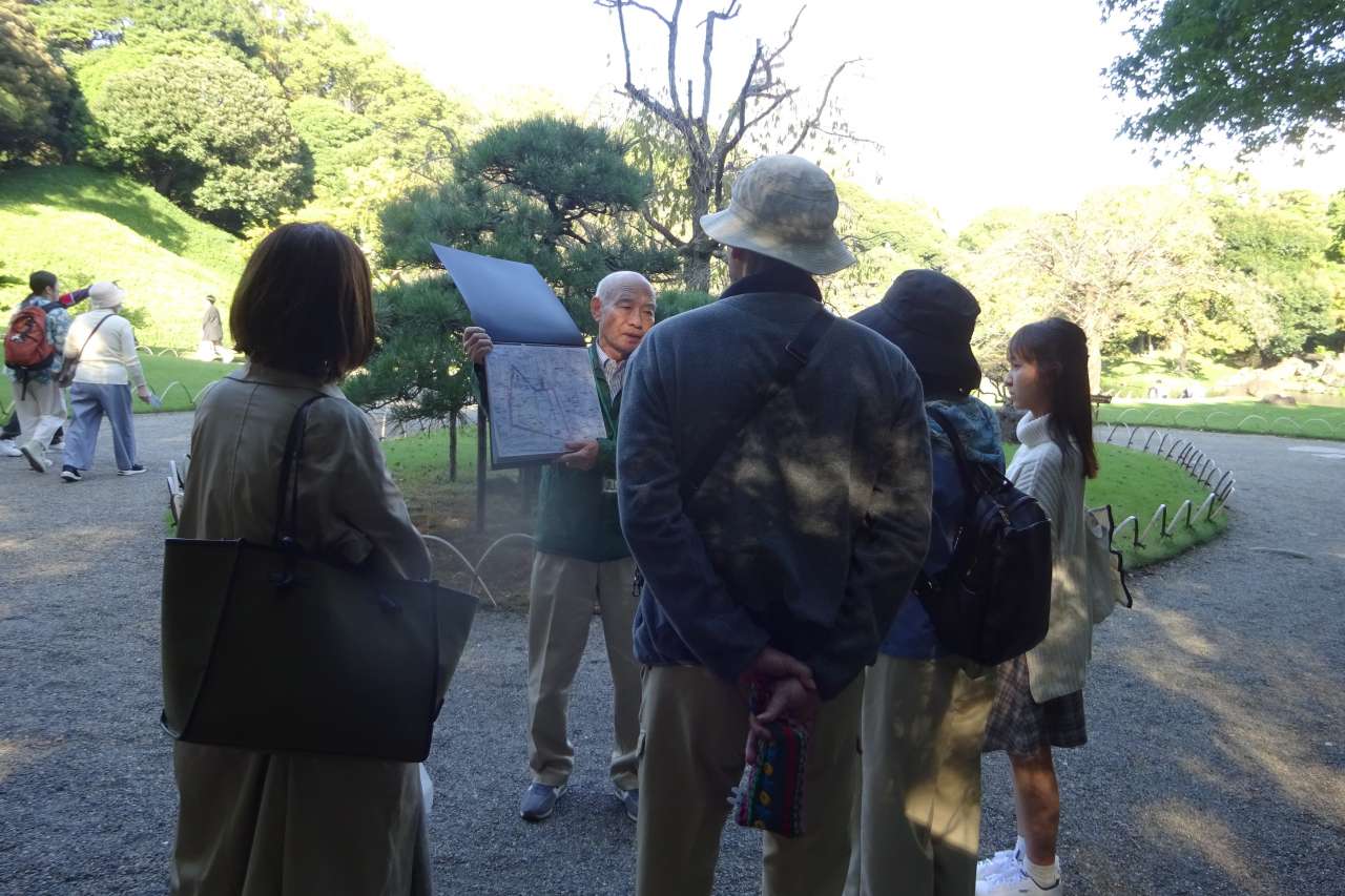 小石川後楽園241103庭園ガイド
