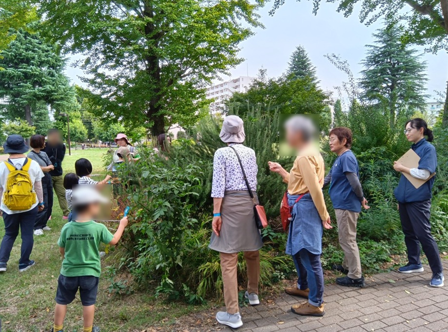 公園ガイドツアー