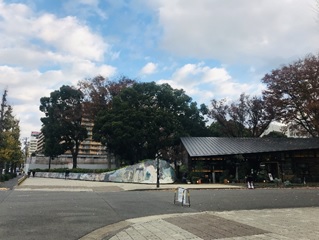 公園内壁面の塗装 施工前