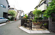 住宅個々の緑化取り組みの様子写真