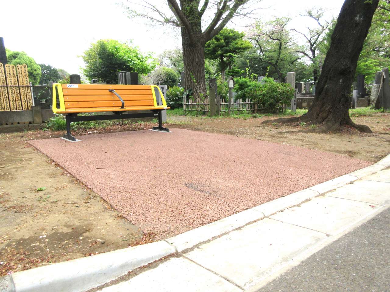 さくら通り　ベンチ