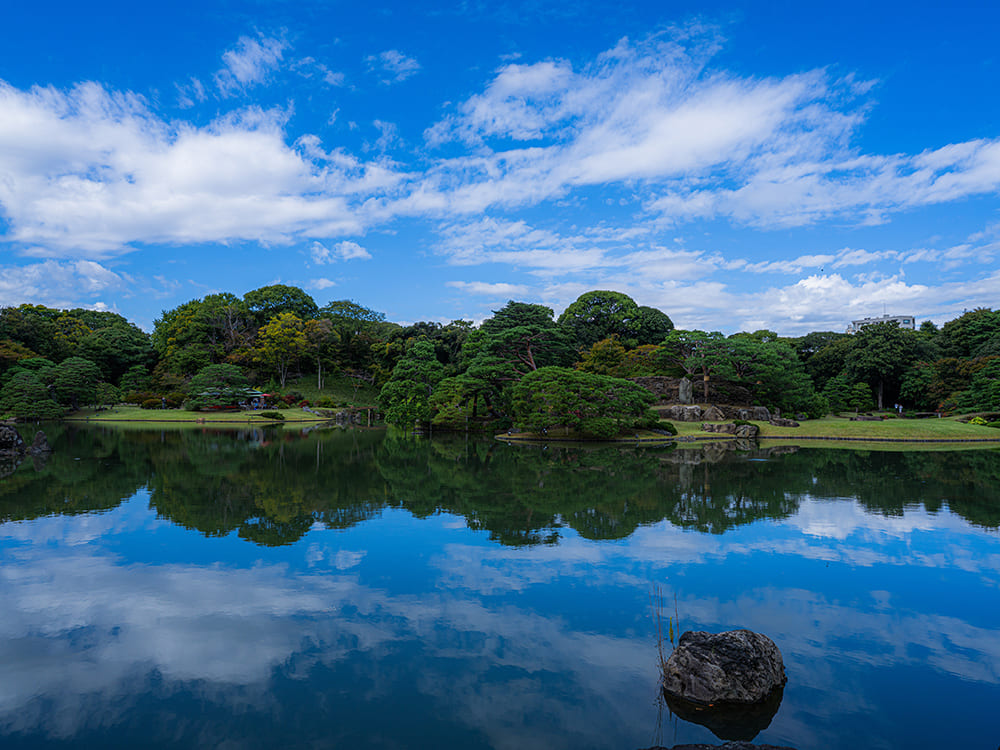 六義園