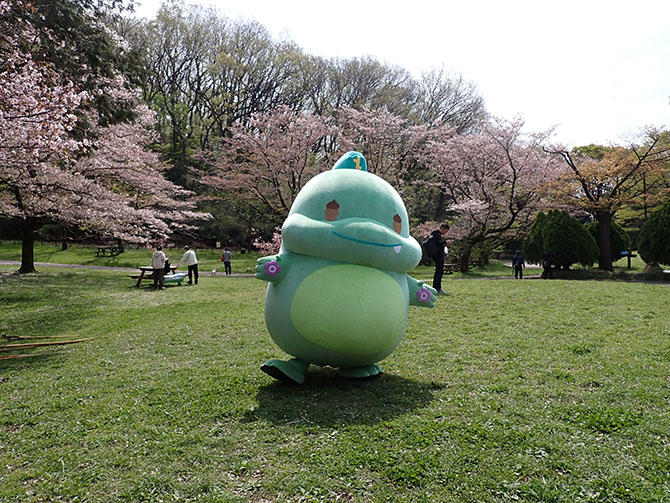 桜ヶ丘公園のたまきょうりゅう
